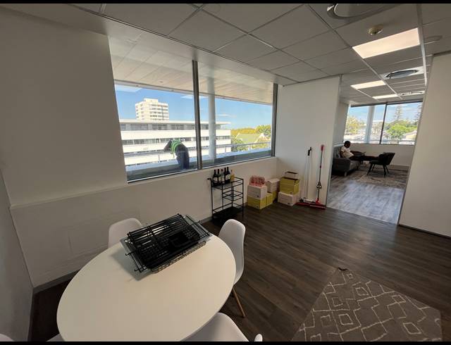309M² OFFICE TO LET IN CLAREMONT